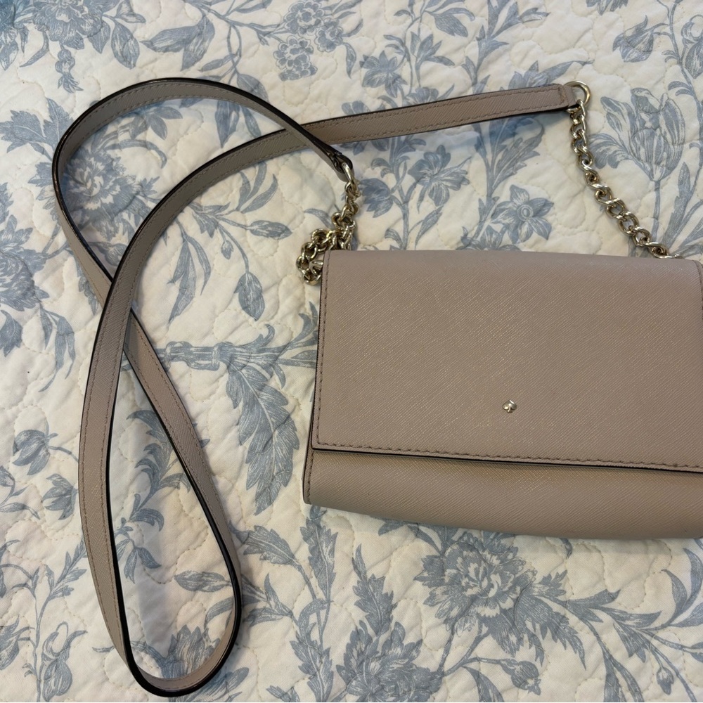 Kate Spade ♠️ Crossbody Bag with Gold Chain Strap ♠️
